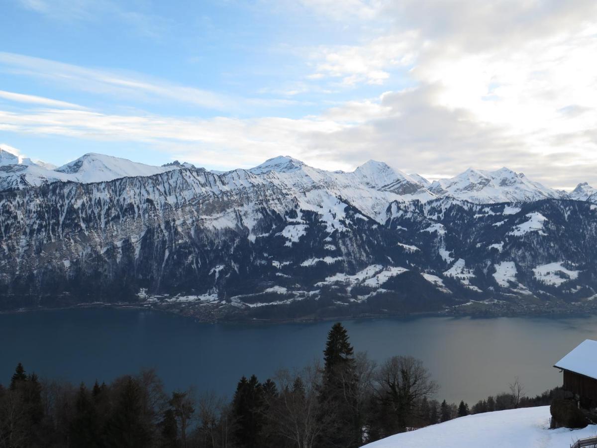 App. Seeblick Top Of Interlaken Беатенберг Екстериор снимка
